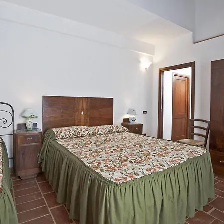 Le Crete Vacanze Edera Фермерський будинок Сієна